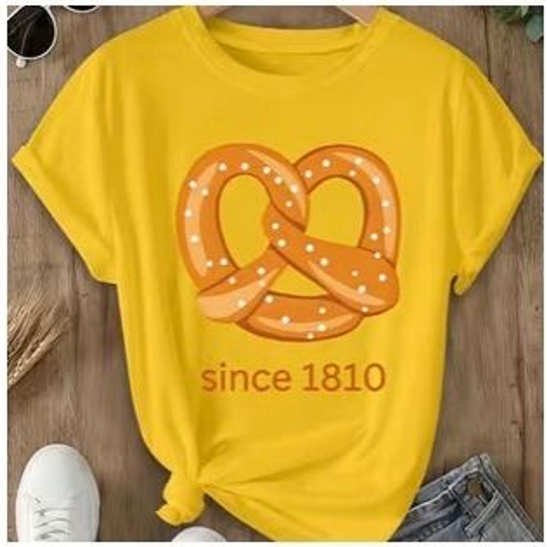 Oktoberfest Love-Heart Pretzel T-Shirt