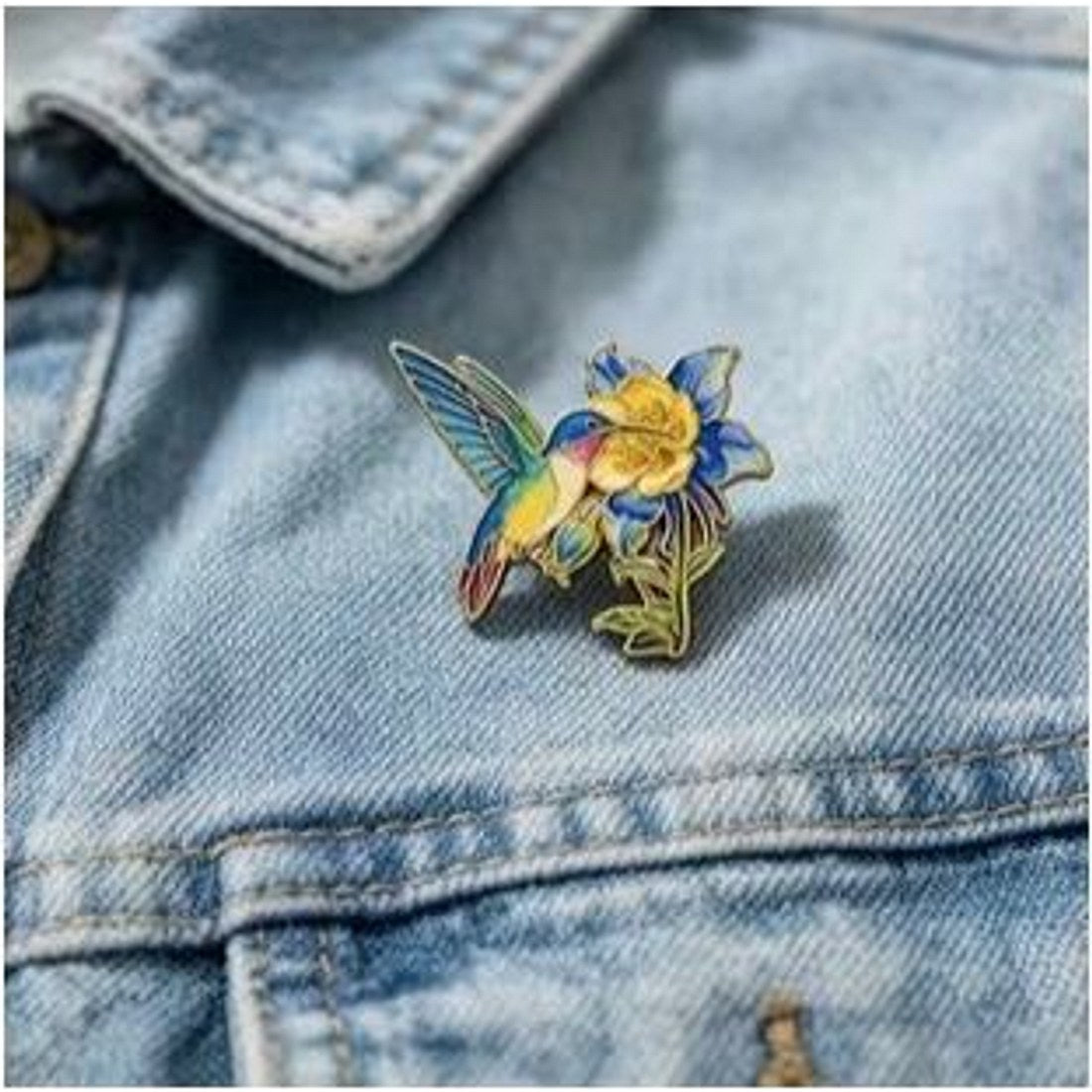 Hummingbird & Flower Enamel Pin