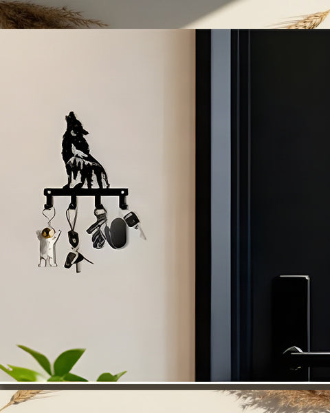 Howling Wolf Metal Key Rack with Hooks