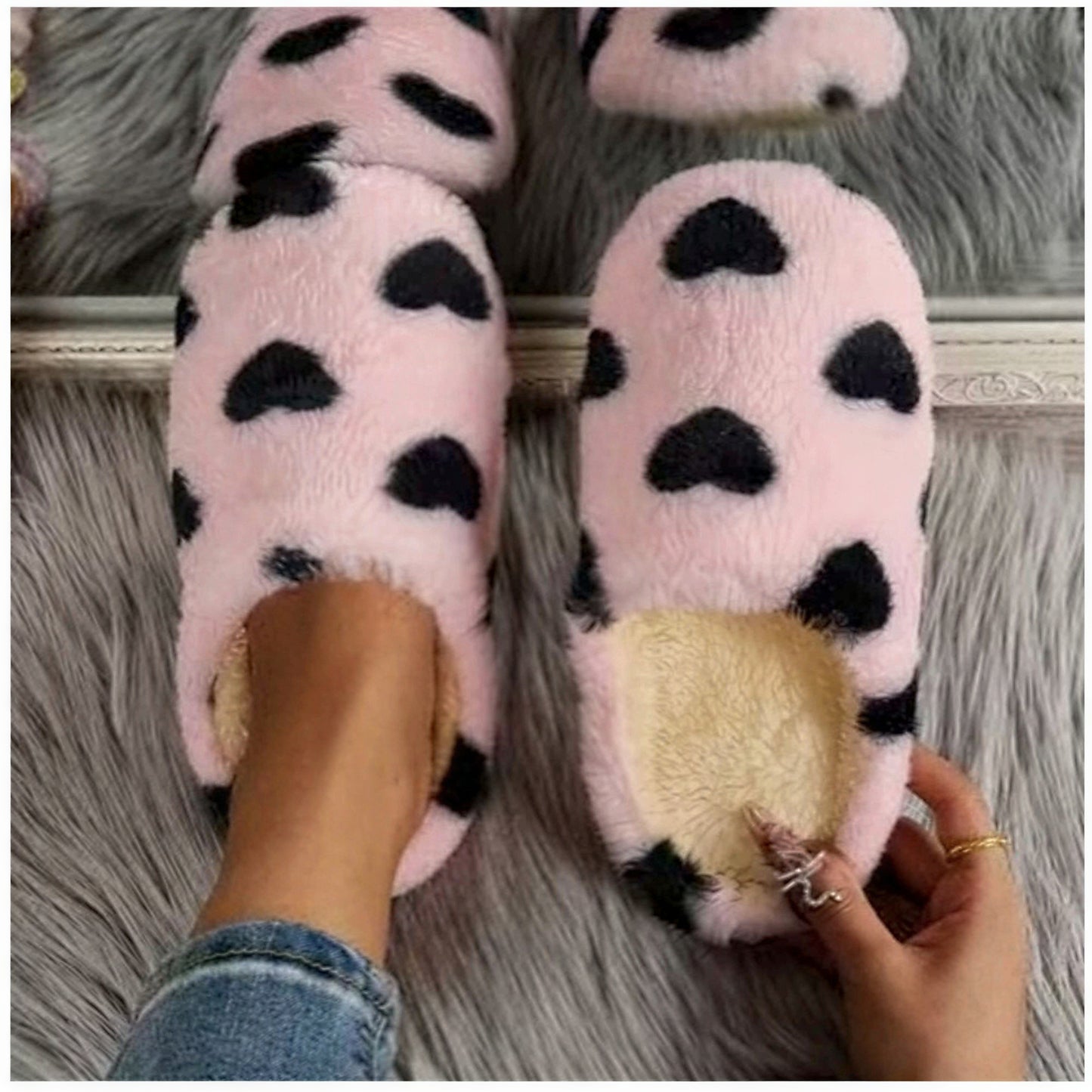 nena-slippers-hearts